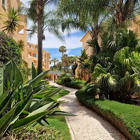 Apartamento Estrela Da Casavalerie With Gym And Indoor Pool