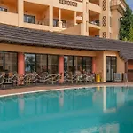 Estrela Da Casavalerie With Gym And Indoor Pool Lejlighed